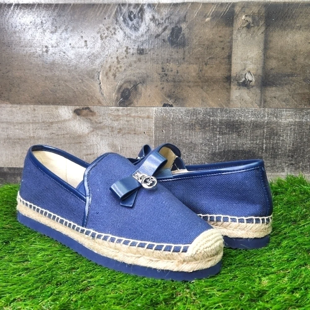 NEW MICHAEL KORS NAVY BOW TIE ESPADRILLES SZ 8